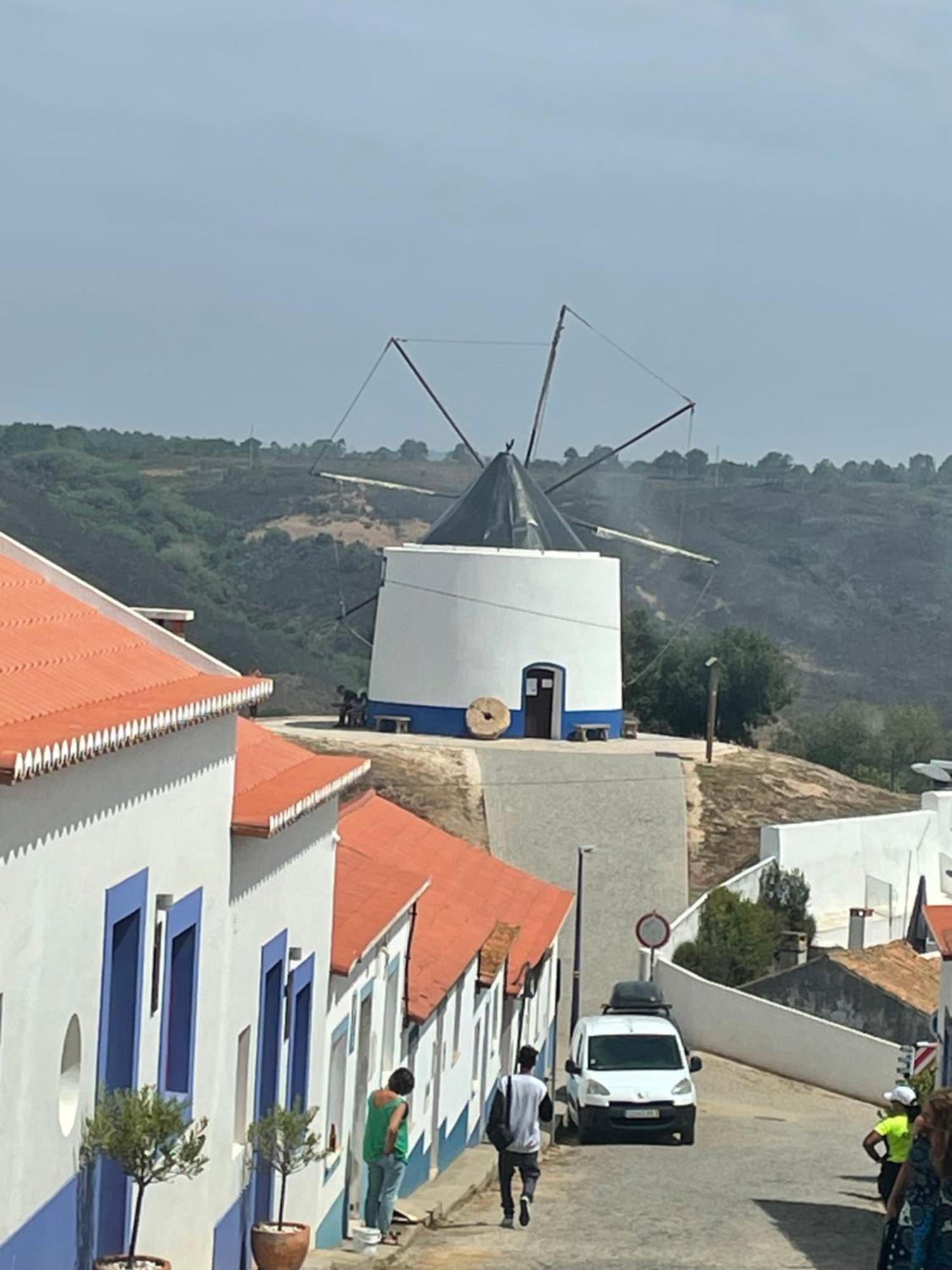 Natalie'S Tiny House- 6 Minutes From The Beach! Odeceixe Exterior foto